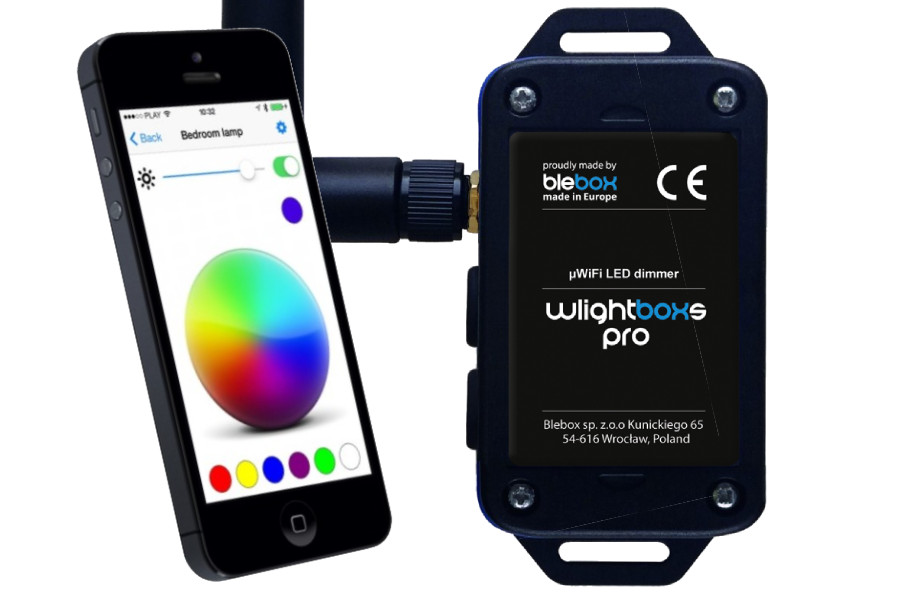 Moduł oświetelniowy wlightboxs pro z zewnętrzną anteną Blebox — ujęcie 1
