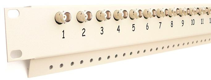 EWIMAR FKT-16-HD-FPS panel 16-kanałowy transformatory wideo AHD CVI TVI dystrybucja zasilania rack — ujęcie 1